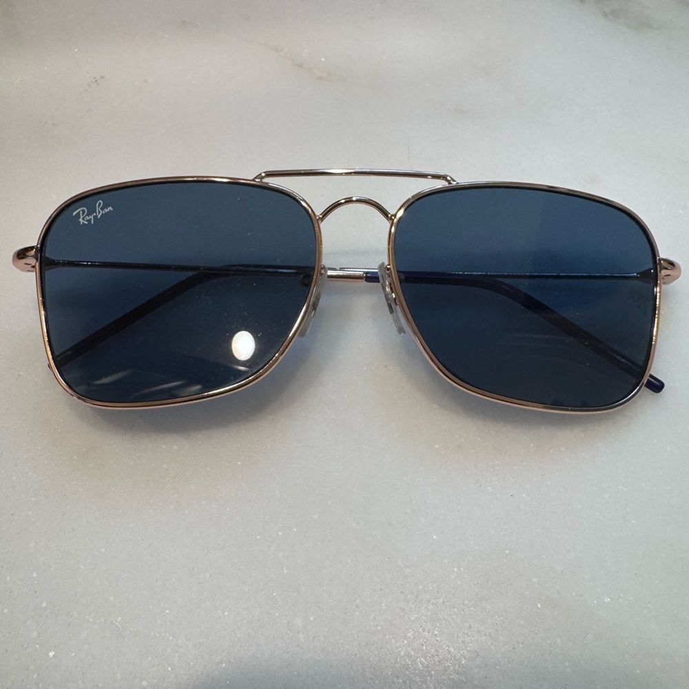 Ray-Ban Sunglasses with Gold Frame and Dark Blue Lenses